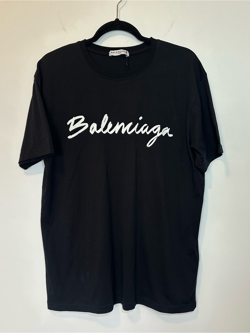 BNWT Men’s Black Crew Neck T-Shirt with screen-print